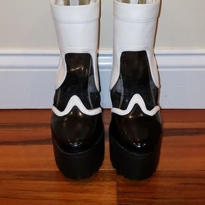 COPY - Black-and-white sheer platform shoes